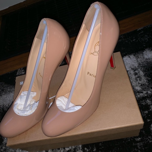 simple pumps shoes